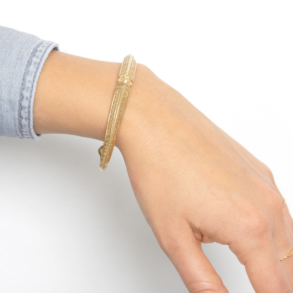 Bow Bangle